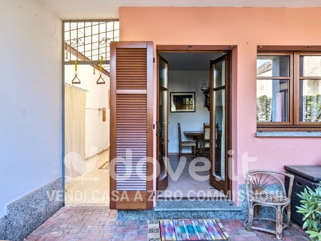 Appartamento a Luino in Via Alessandro Manzoni, 29 - Foto 4