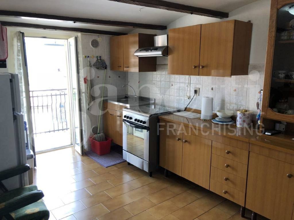 Appartamento a Castel del giudice in Via San Rocco, 10 - Foto 4