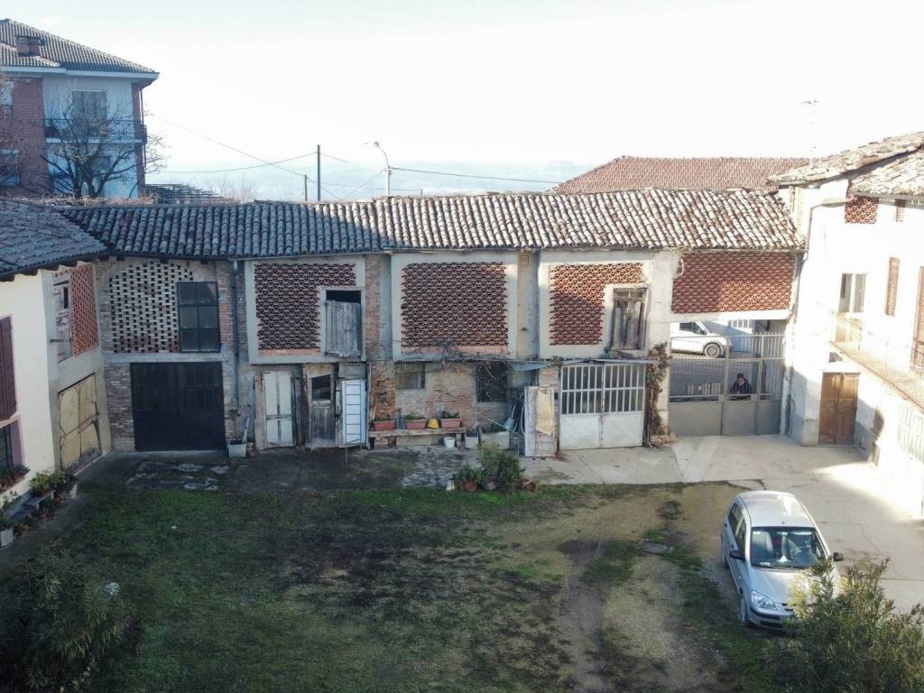 Rustico / casale a Castagnole delle lanze in Via Ruscone - Foto 2
