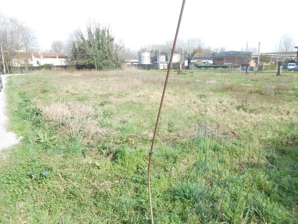 Terreno a Lucca in Via per Corte Bimbo - Foto 3