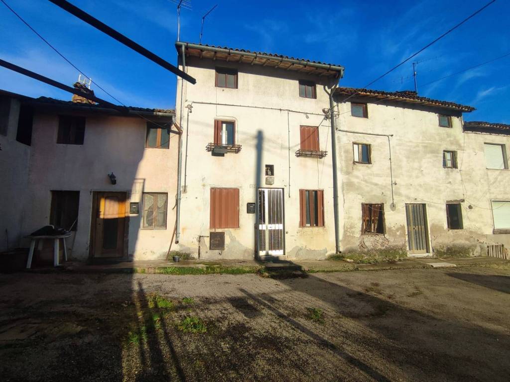 Rustico / casale a Montorso vicentino in Via San Nicolò, 14 - Foto 2