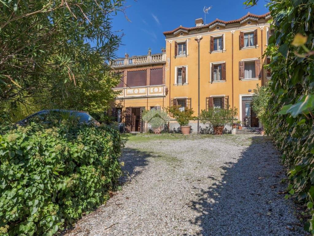 Villa a Sant'ambrogio di valpolicella in Viale madonnina, 1 - Foto 3