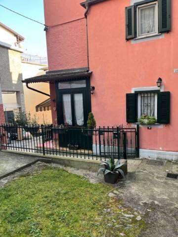 Villa a Buglio in monte in Via Parravicini, 22 - Foto 2