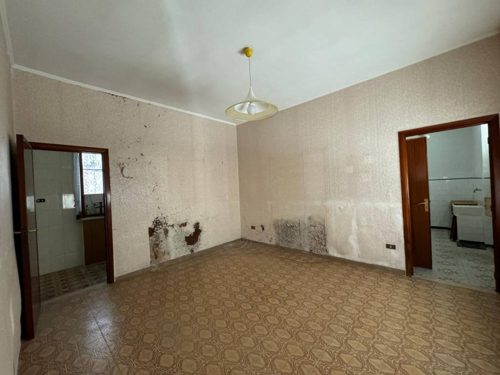 Casa indipendente a Apricena in Via Trento - Foto 5