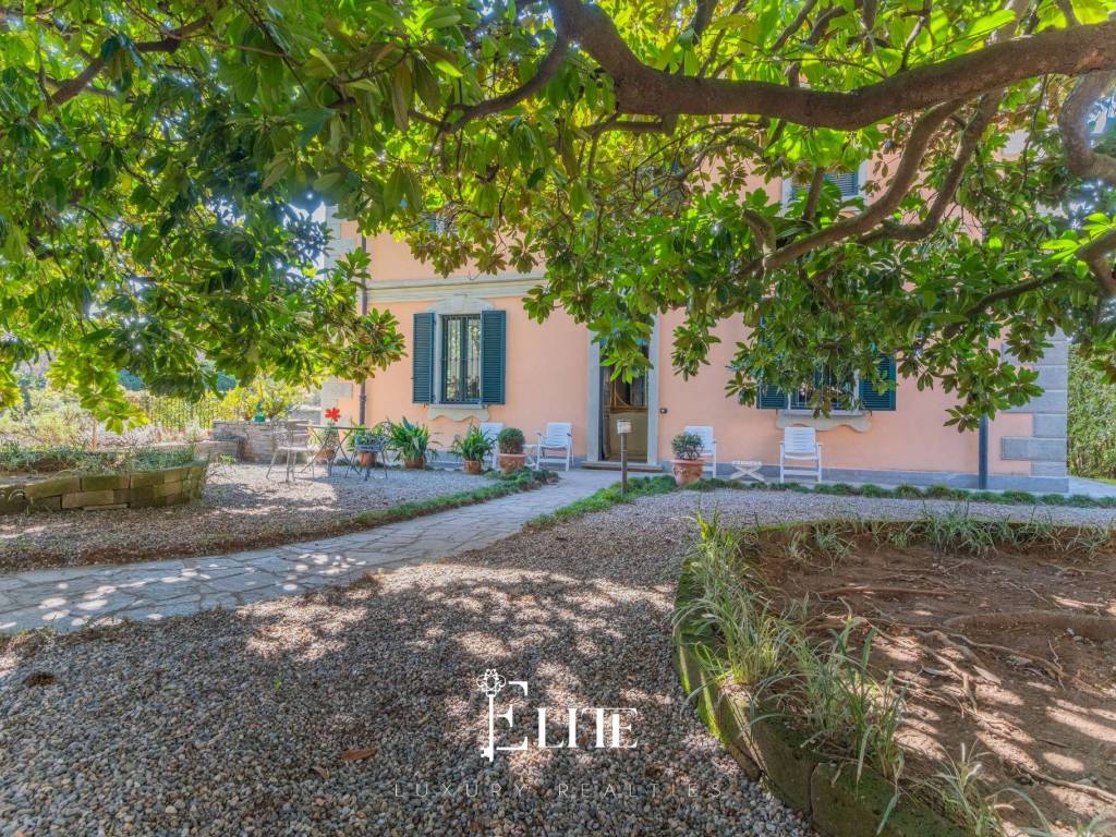 Villa a Sesto calende in Via alla Punta, 18 - Foto 3