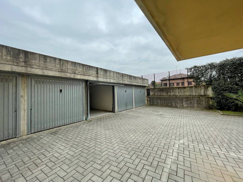 Box / garage a Gerenzano in Viale Luigi Boccherini - Foto 3
