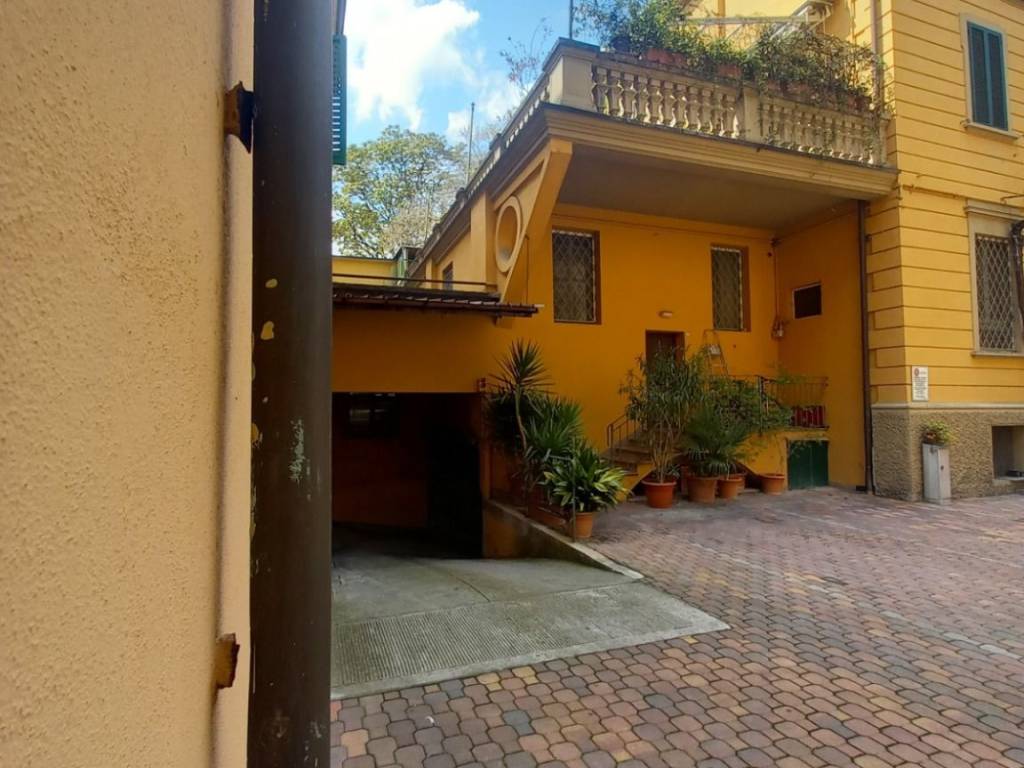 Box / garage a Bologna in Via San Petronio Vecchio, 38 - Foto 5