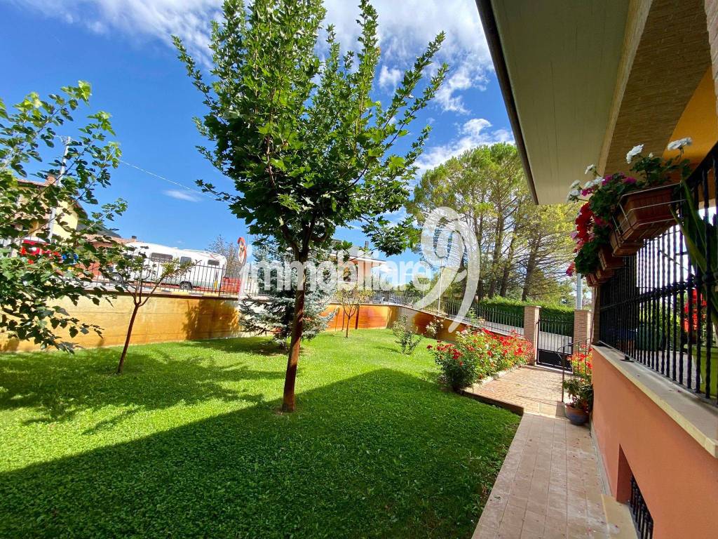 Villa a Scoppito in Via Santa Maria a Colle, 20 - Foto 4
