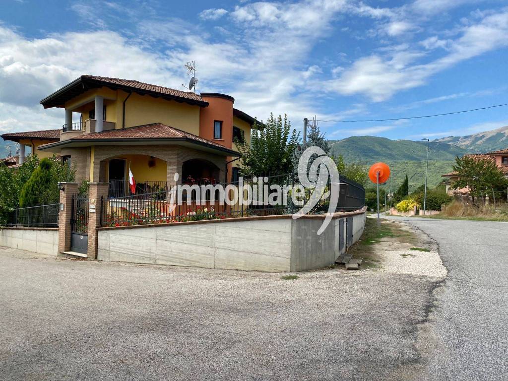 Villa a Scoppito in Via Santa Maria a Colle, 20 - Foto 5