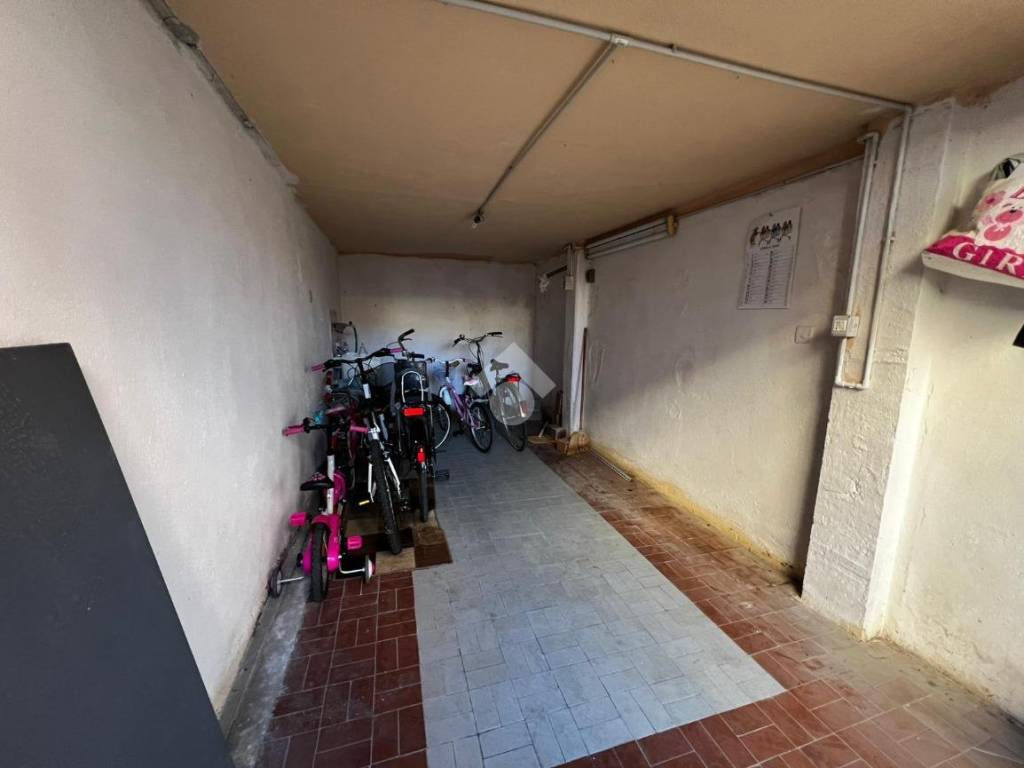 Box / garage a La spezia in Via Alfredo Poggiolini, 7 - Foto 3