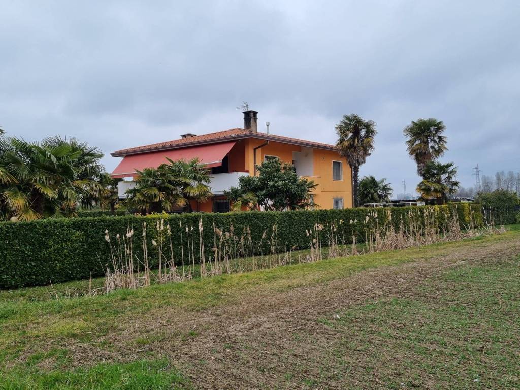 Villa a Latisana in Via Florida - Foto 2