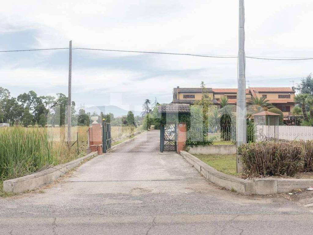 Appartamento a Latina in VIA FERRAZZA S.S. PONTINA 1016 - Foto 3