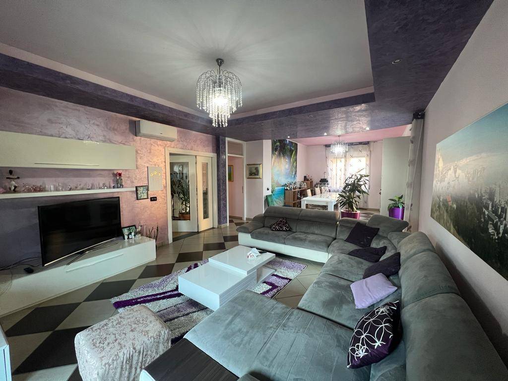 Villa a Mozzate in Via Antonio Guglielmetti, 18 - Foto 5