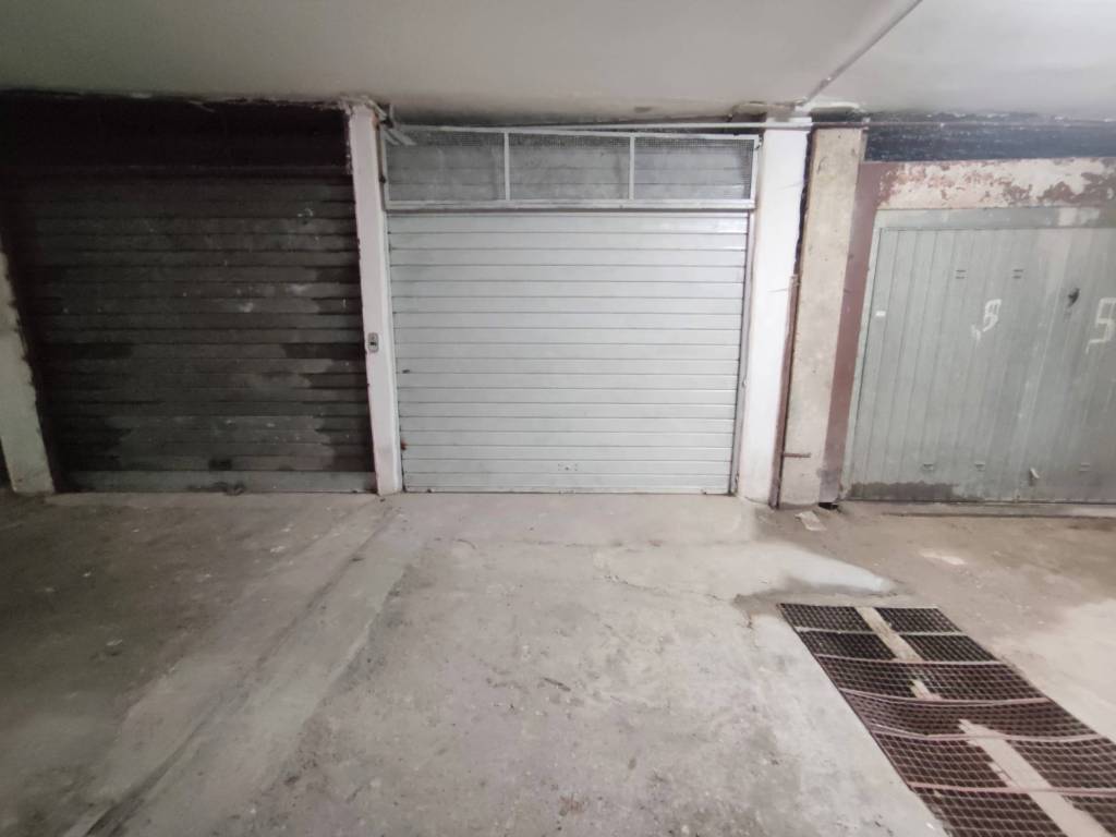 Box / garage a Atripalda in Via Vincenzo Vitale - Foto 2