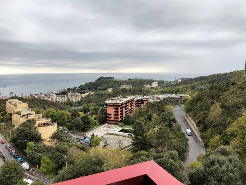 Appartamento a Genova in Via Emilio Salgari - Foto 2