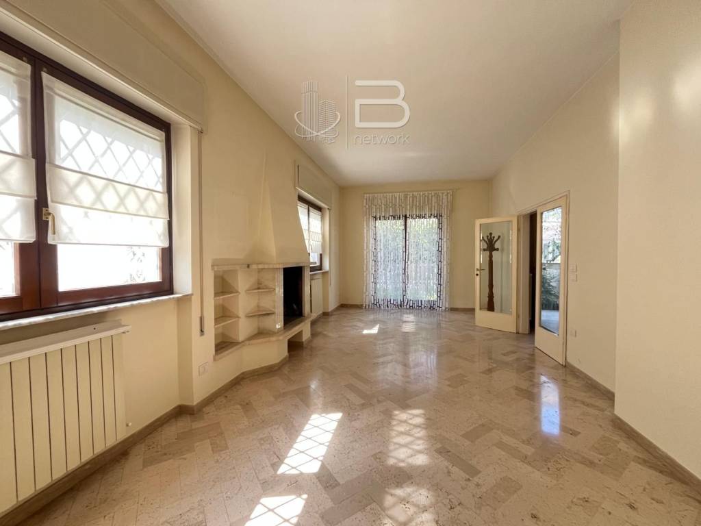 Villa a Viareggio in Via Nino Bixio, 49 - Foto 4