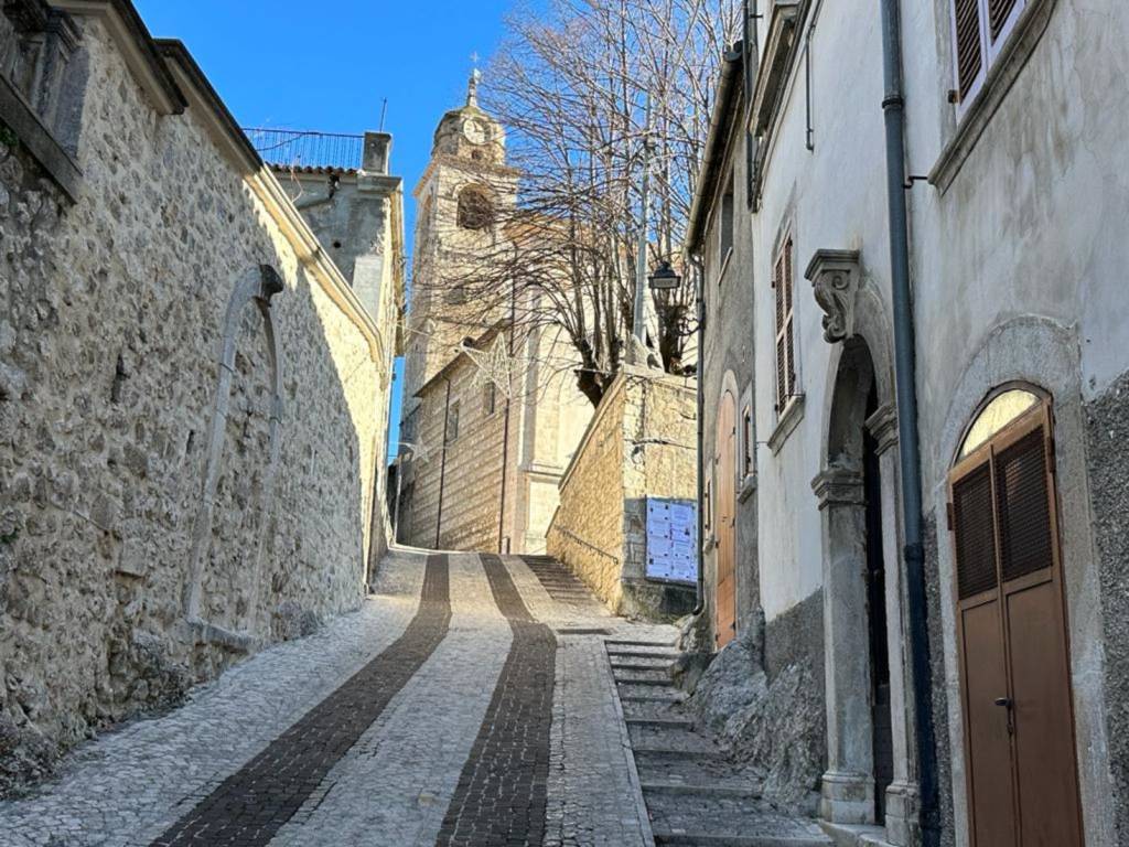 Casa indipendente a Caramanico terme in Vico del Giglio - Foto 2