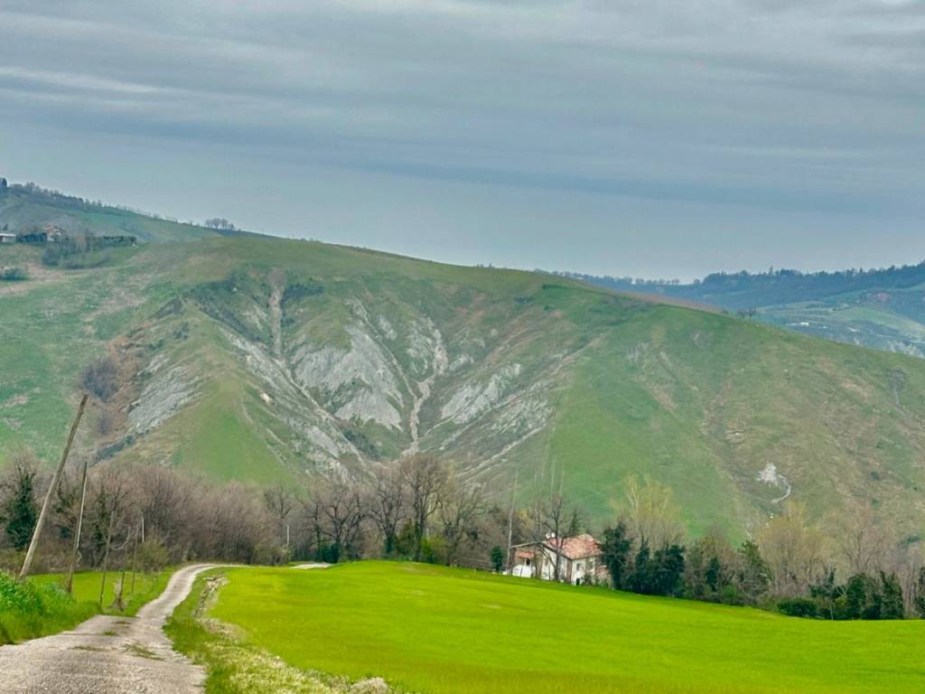 Rustico / casale a Castel san pietro terme in Via Viara, 9450 - Foto 2