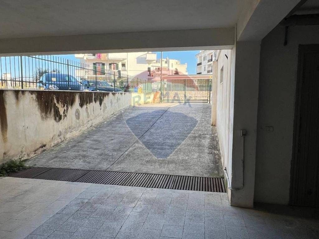 Box / garage a Vieste in Via Puccini - Foto 3