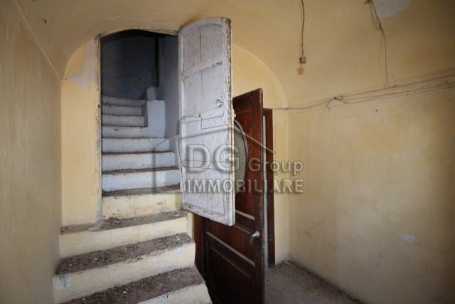 Casa indipendente a Alcamo in piazza della repubblica - Foto 2