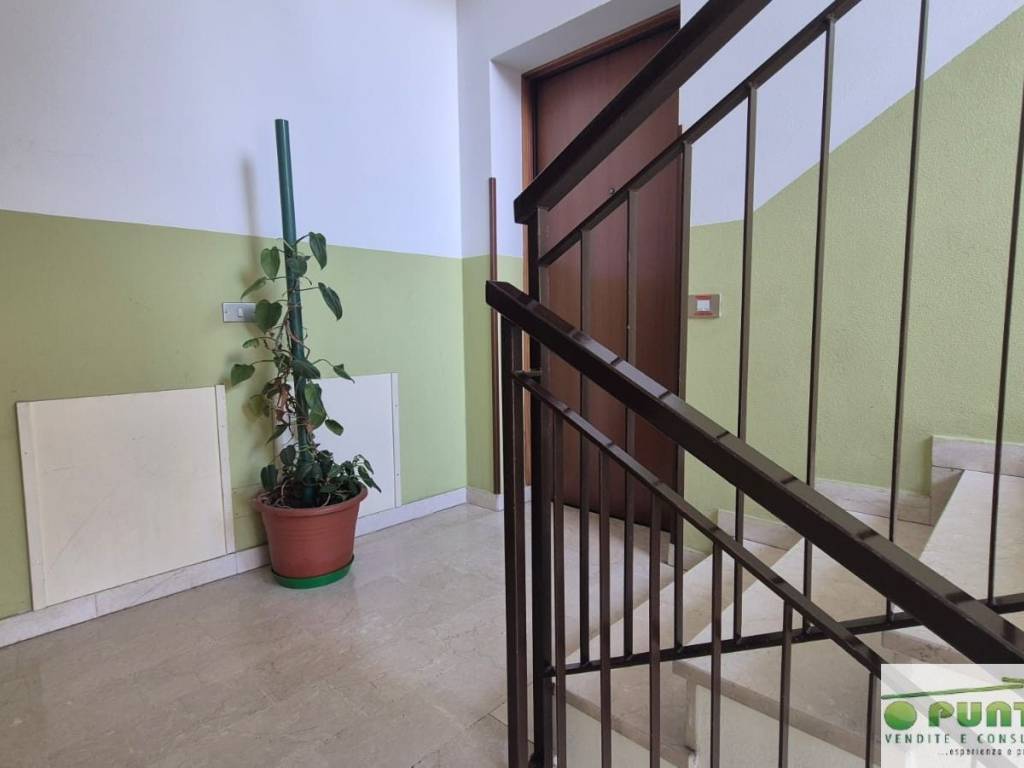 Appartamento a Viggiù in Via Monte Rosa, 9 - Foto 2