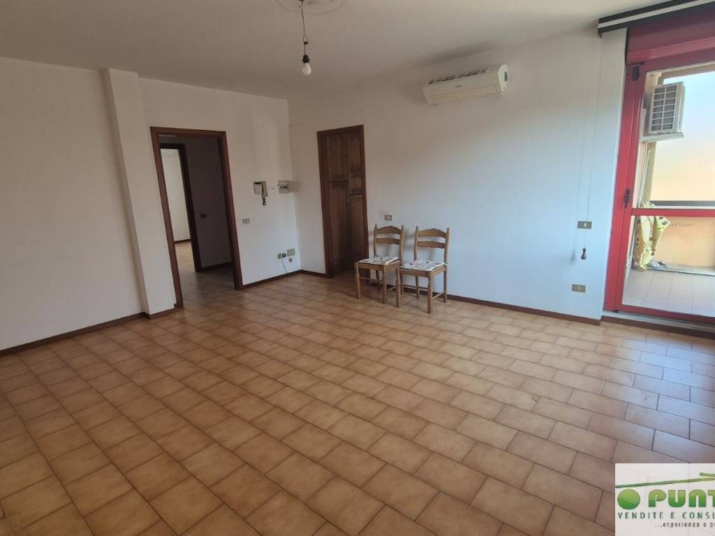 Appartamento a Viggiù in Via Monte Rosa, 9 - Foto 4