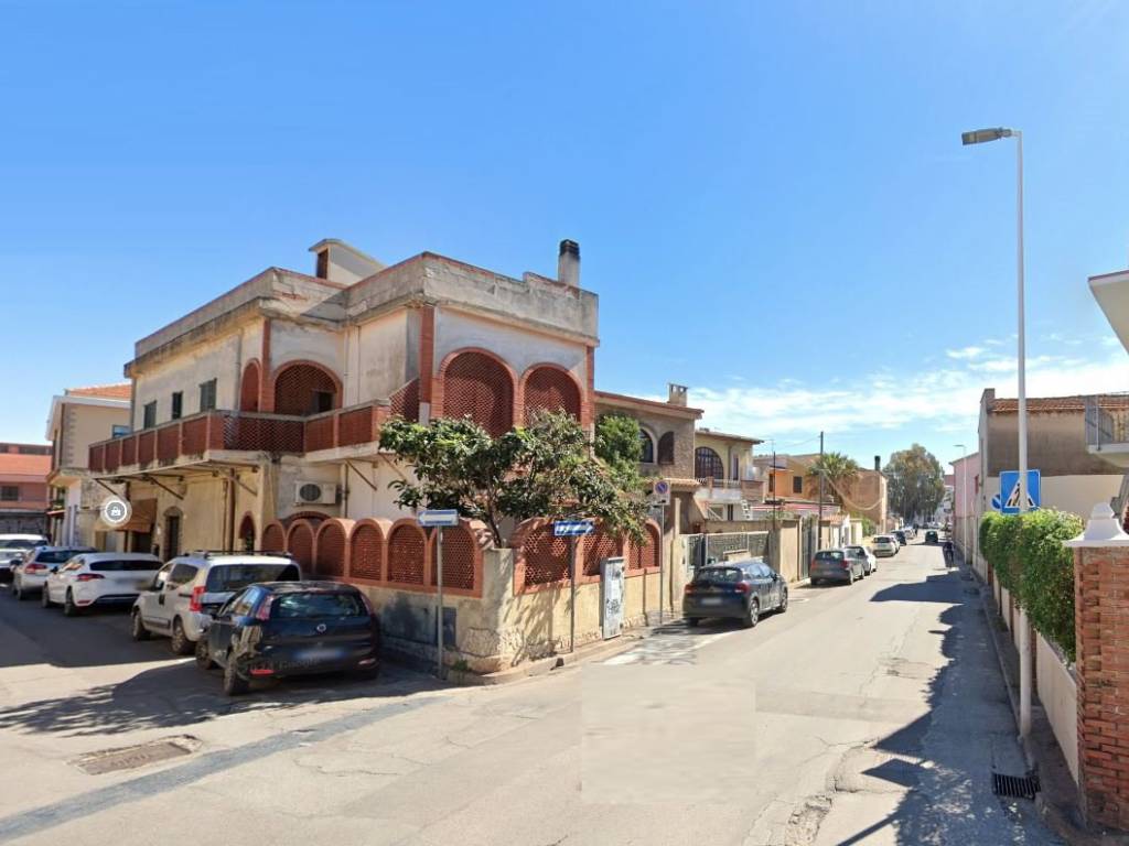 Casa indipendente a Assemini in Via Ignazio Coghe - Foto 4