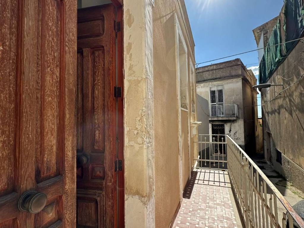 Villa a Noto in Via Antonello Caruso, 10 - Foto 2