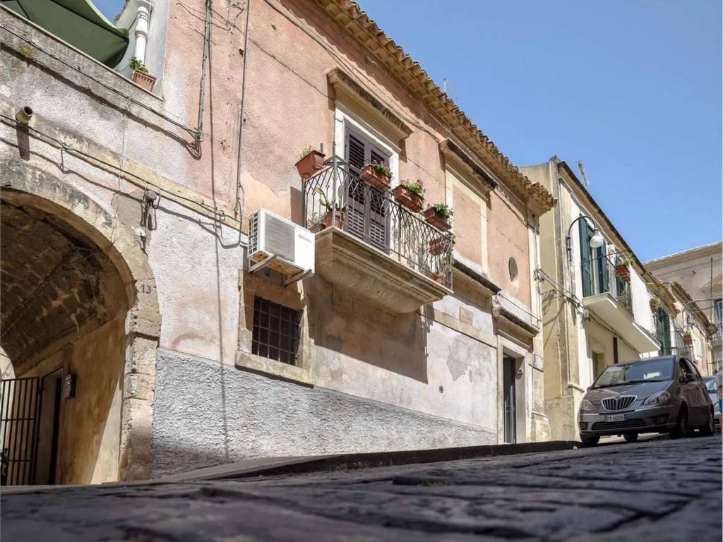 Villa a Noto in Via Giordano Bruno, 18 - Foto 4