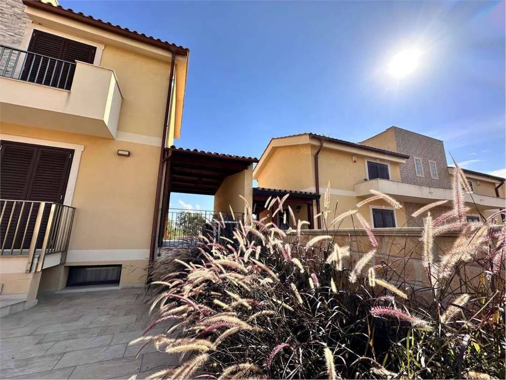 Villa a Noto in Via delle Viole - Foto 2