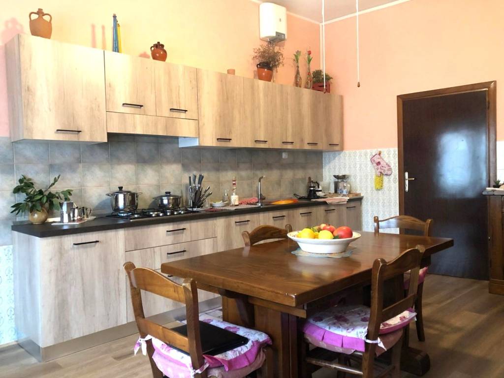 Casa indipendente a Apricena in Via Luigi Cadorna, 98 - Foto 2