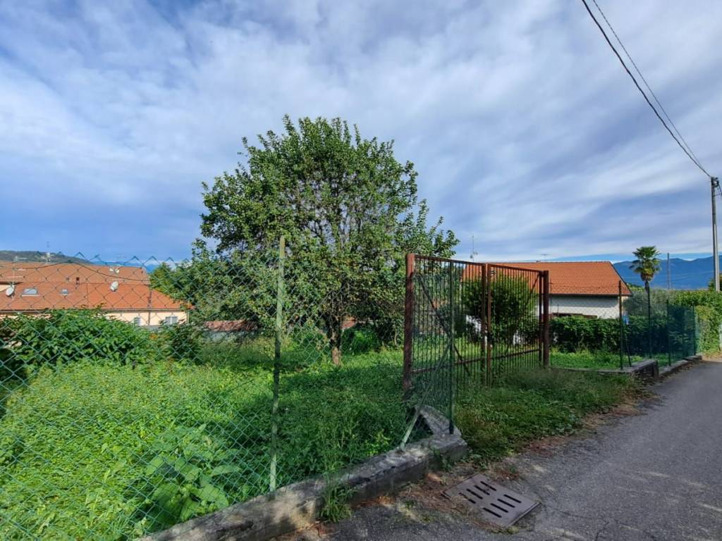 Terreno a Varano borghi in Via Dante Alighieri - Foto 2