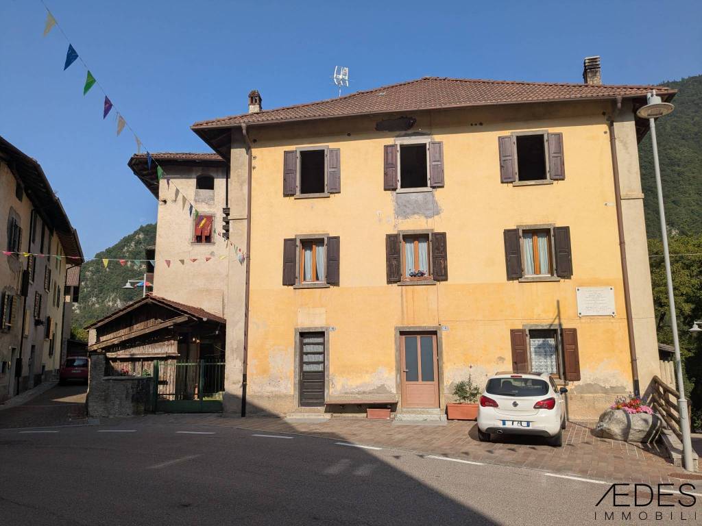 Casa indipendente a Ledro in Via 3 Novembre, 14 - Foto 2