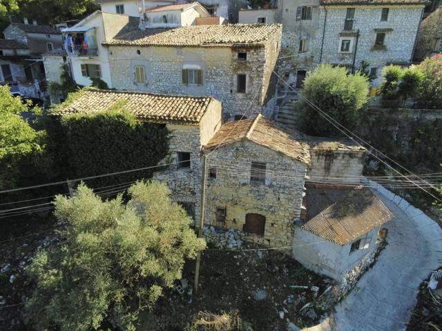 Rustico / casale a Castelnuovo parano in Via Vallommari, 9 - Foto 2