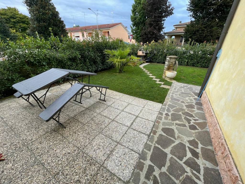 Villetta a schiera a Reggiolo in Via Caravaggio - Foto 4