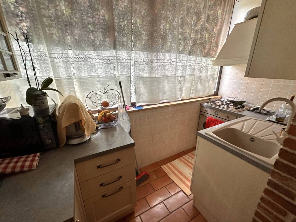 Casa indipendente a Castiglione del lago in Via Napoli - Foto 2