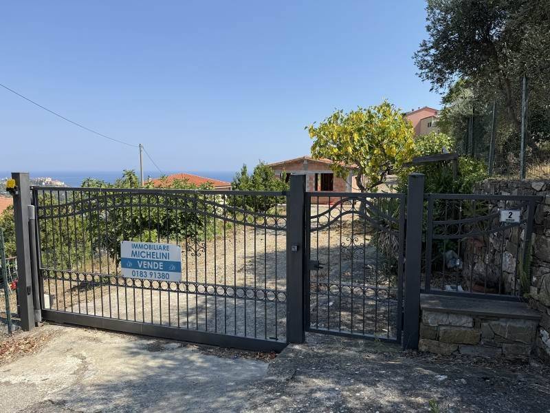 Villa a Imperia in Via Ferdinando Bocconi, 2 - Foto 2