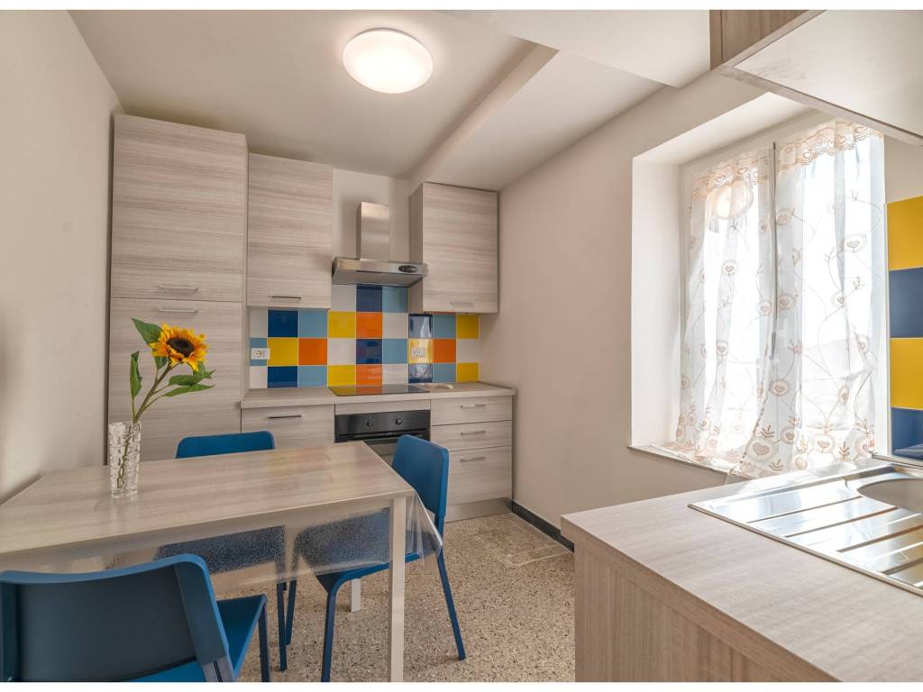 Appartamento a Varazze in Via Gavarone, 18 - Foto 4