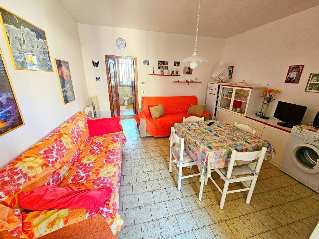 Appartamento a Comacchio in Viale Giacomo Leopardi, 95 - Foto 5