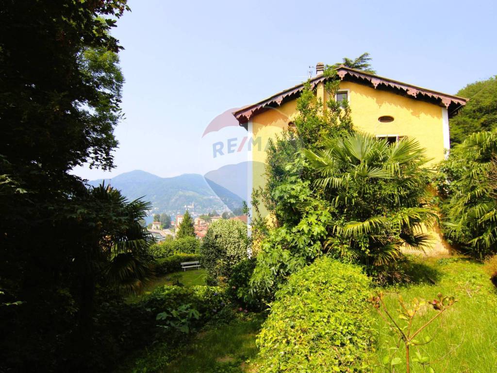 Villa a Porto ceresio in Via Farioli, 24 - Foto 4