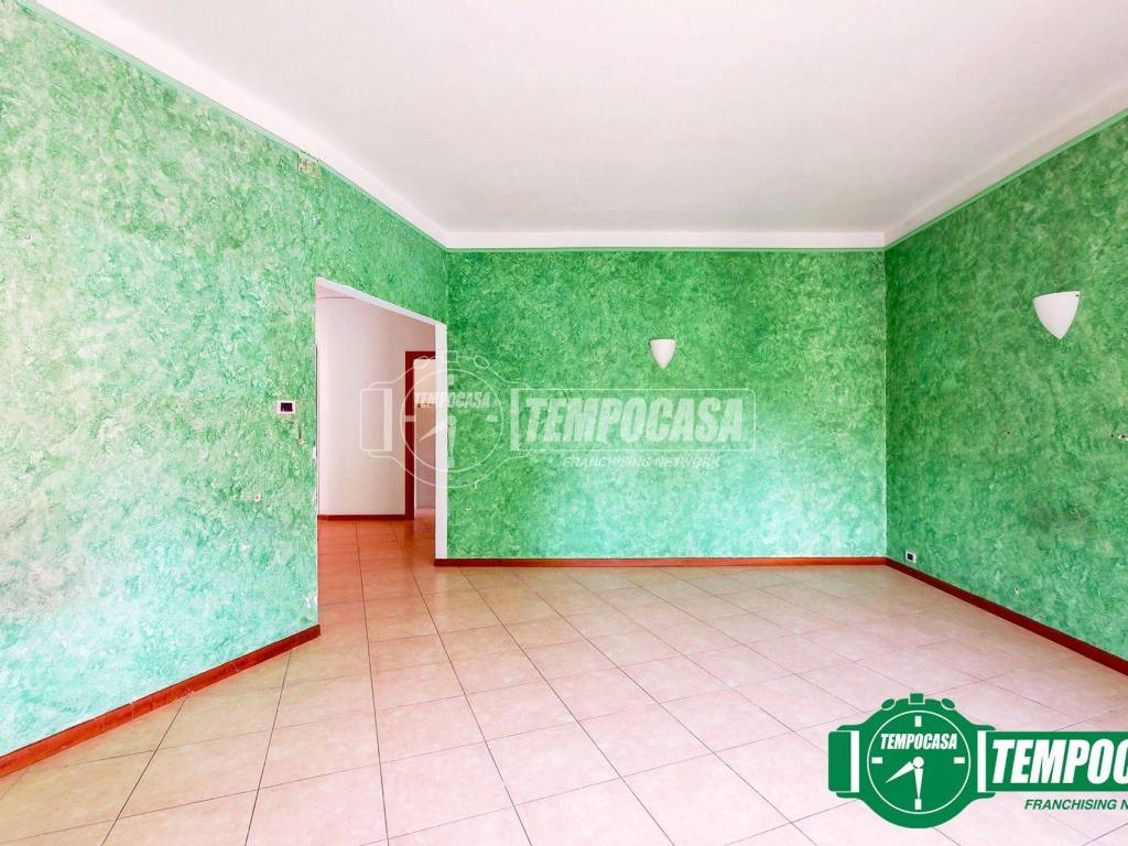 Appartamento a Novi ligure in Via Ugo Foscolo 1 - Foto 2