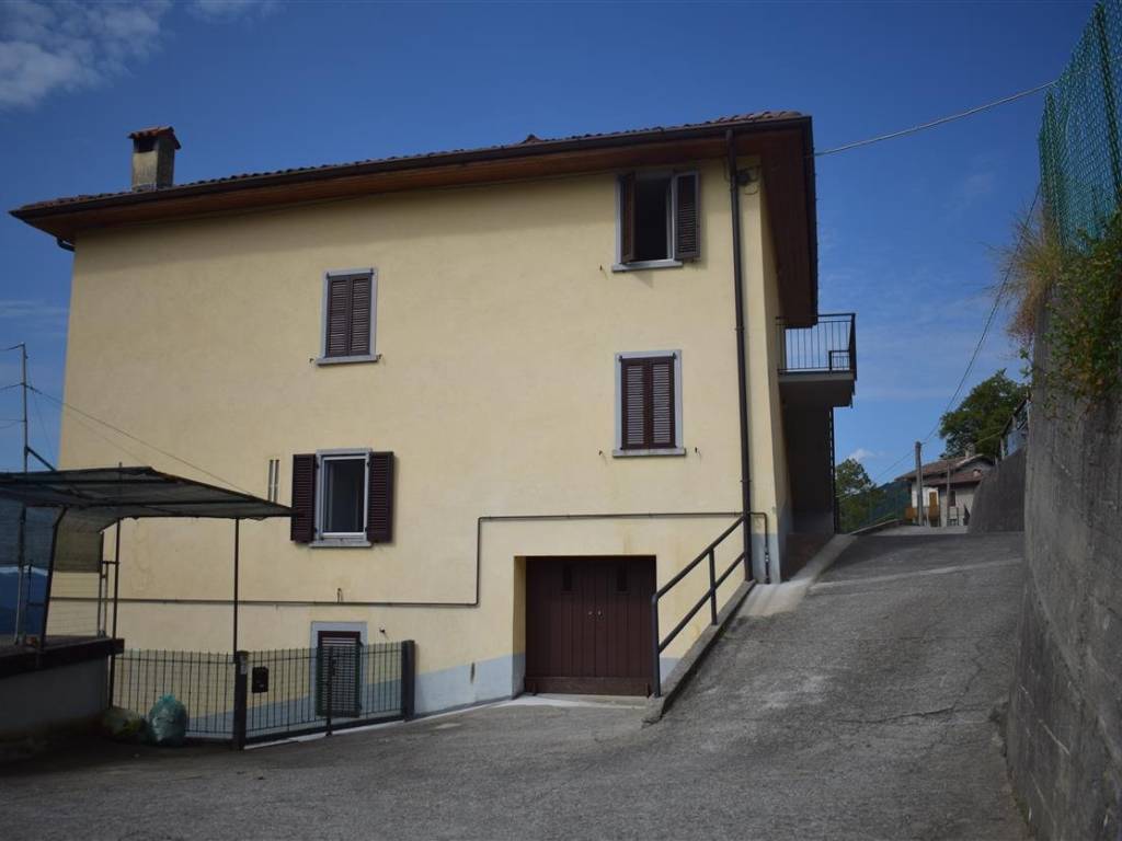 Appartamento a Costa serina in Via San Lorenzo - Foto 2