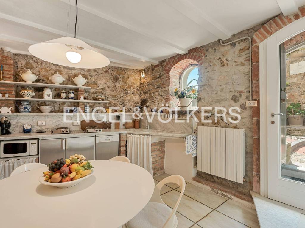 Casa indipendente a Lerici in Piazza E. Figoli - Foto 2