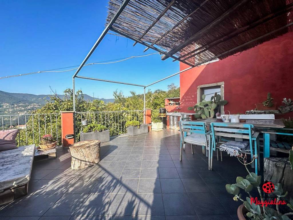 Casa indipendente a La spezia in Via Castellazzo, 33 - Foto 2