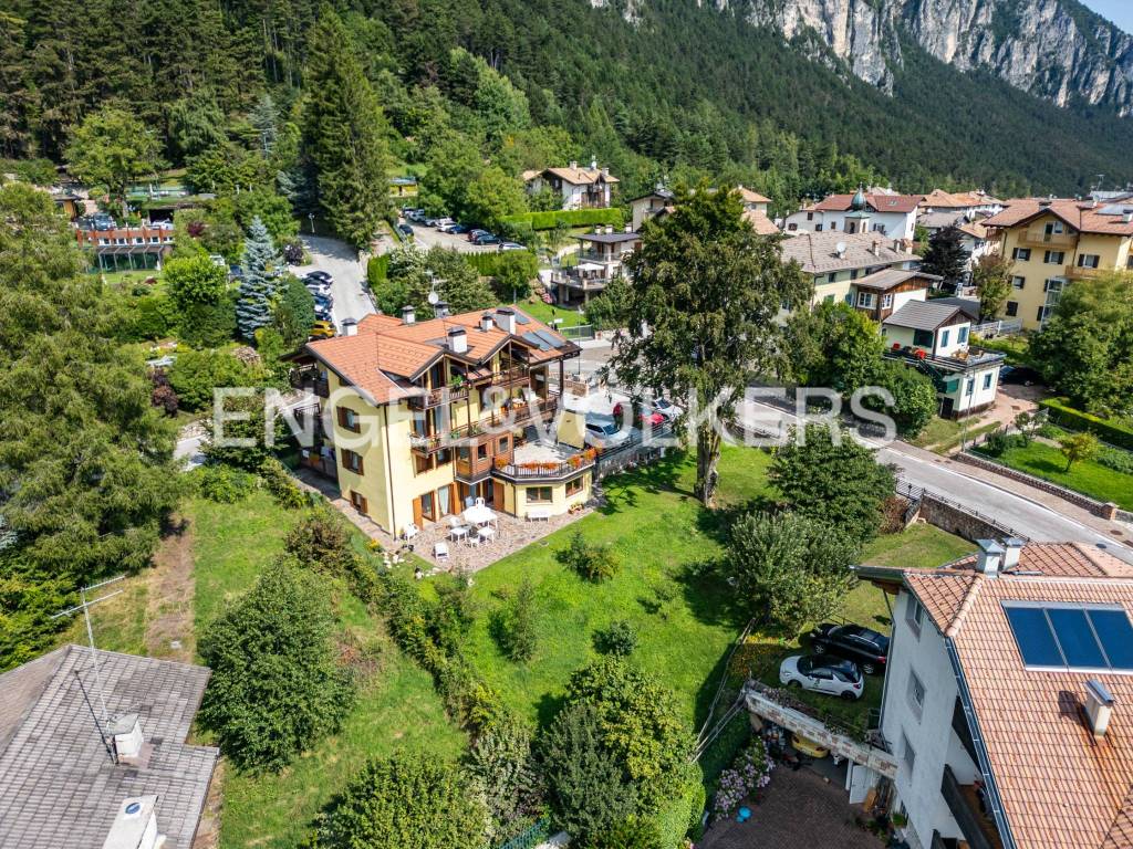 Appartamento a Fai della paganella in Via degli Alpini, 2 - Foto 2