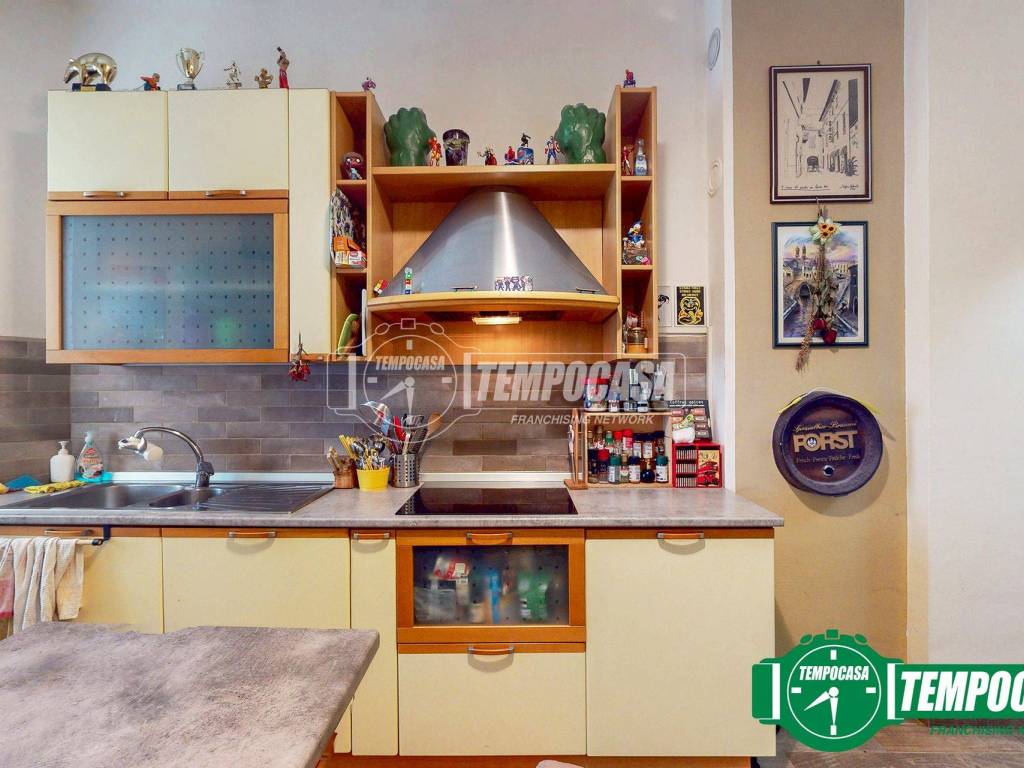 Appartamento a Novi ligure in Via Principe di Lucedio 9 - Foto 5