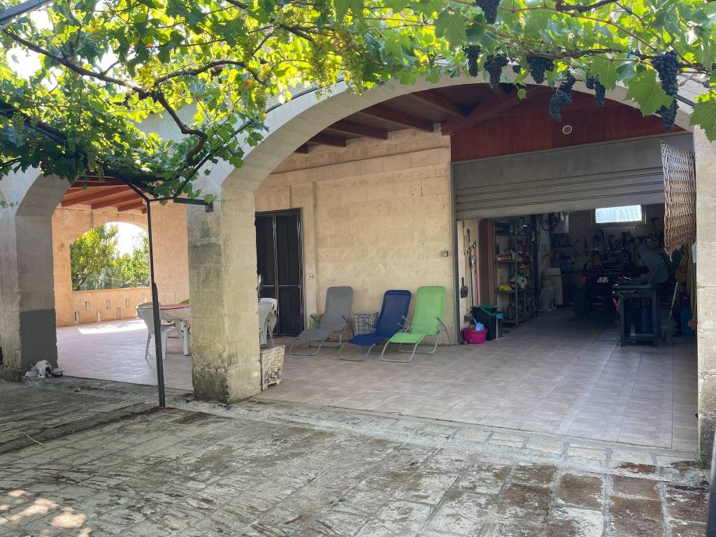 Villa a Montescaglioso in Strada Provinciale Montescaglioso-Piani Bradano - Foto 3