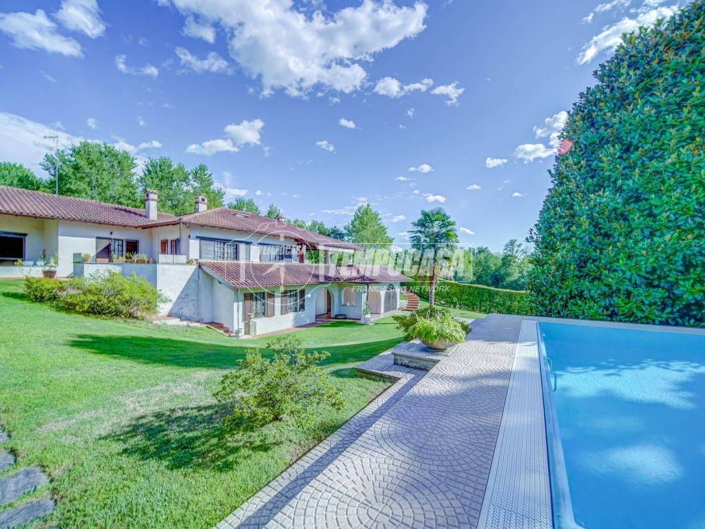 Villa a Sumirago in Via Alessandro Volta - Foto 4
