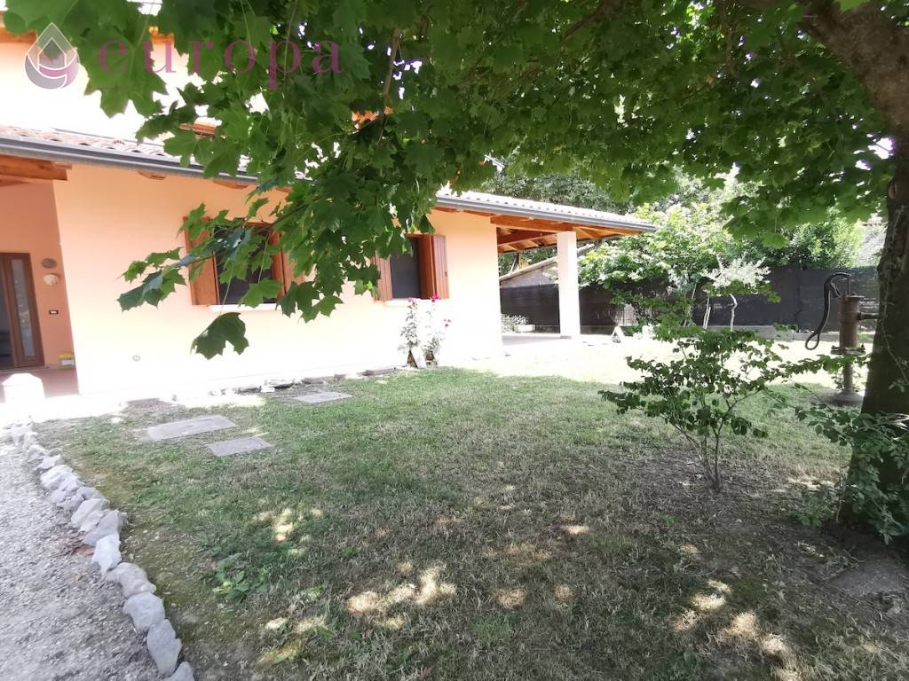Villa a Valvasone arzene in via braide - Foto 2