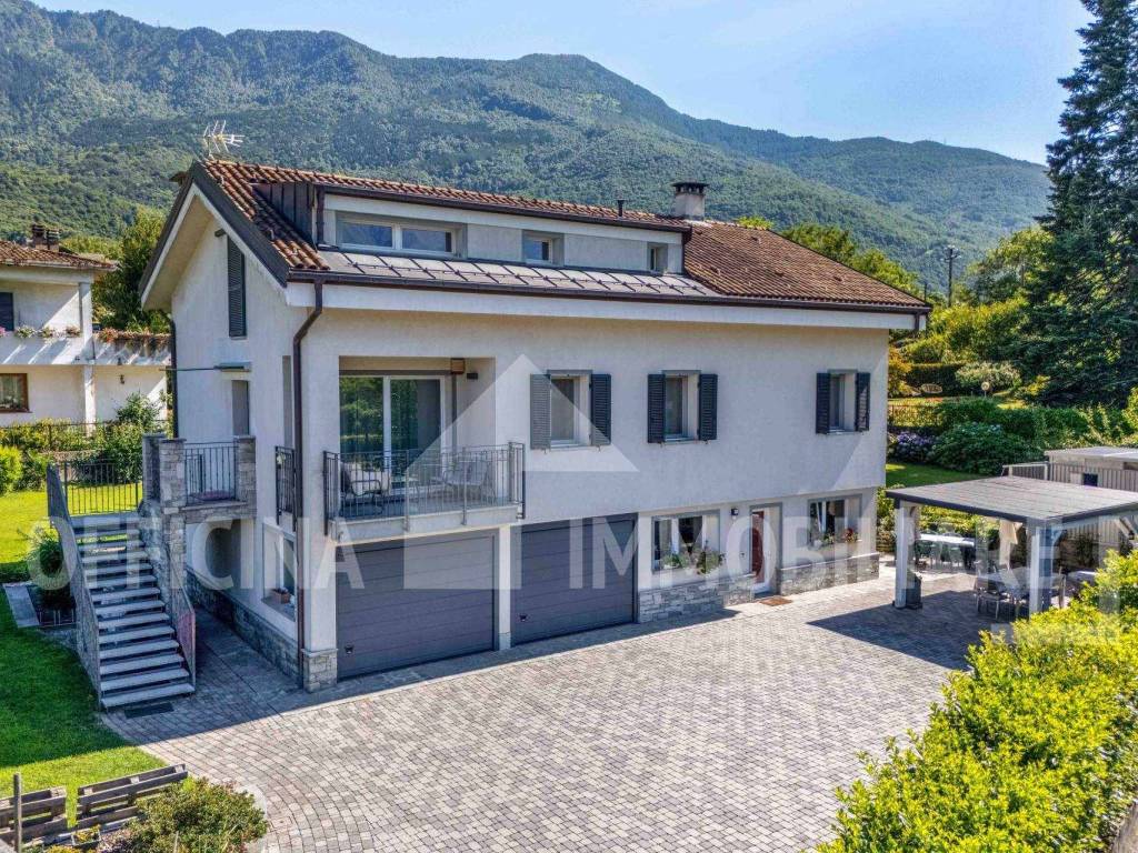 Villa a Colico in Via Al Torrente, 22 - Foto 2